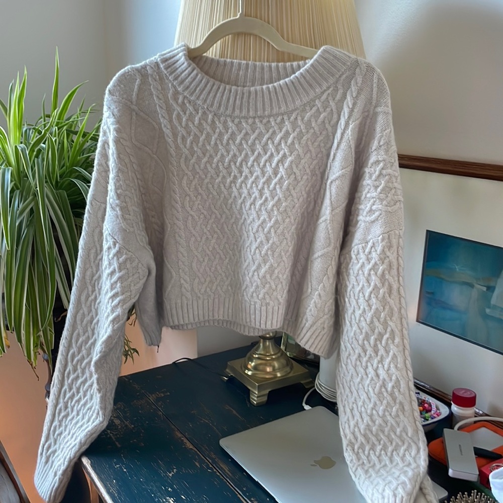 H&M cropped sweater xxl cream